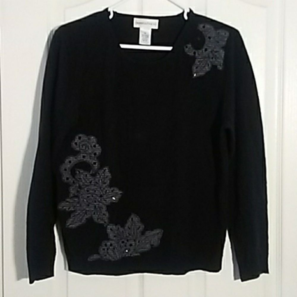 FINAL MARKDOWN LADIES' Draper's & Damon's Scoop Neck sweater med